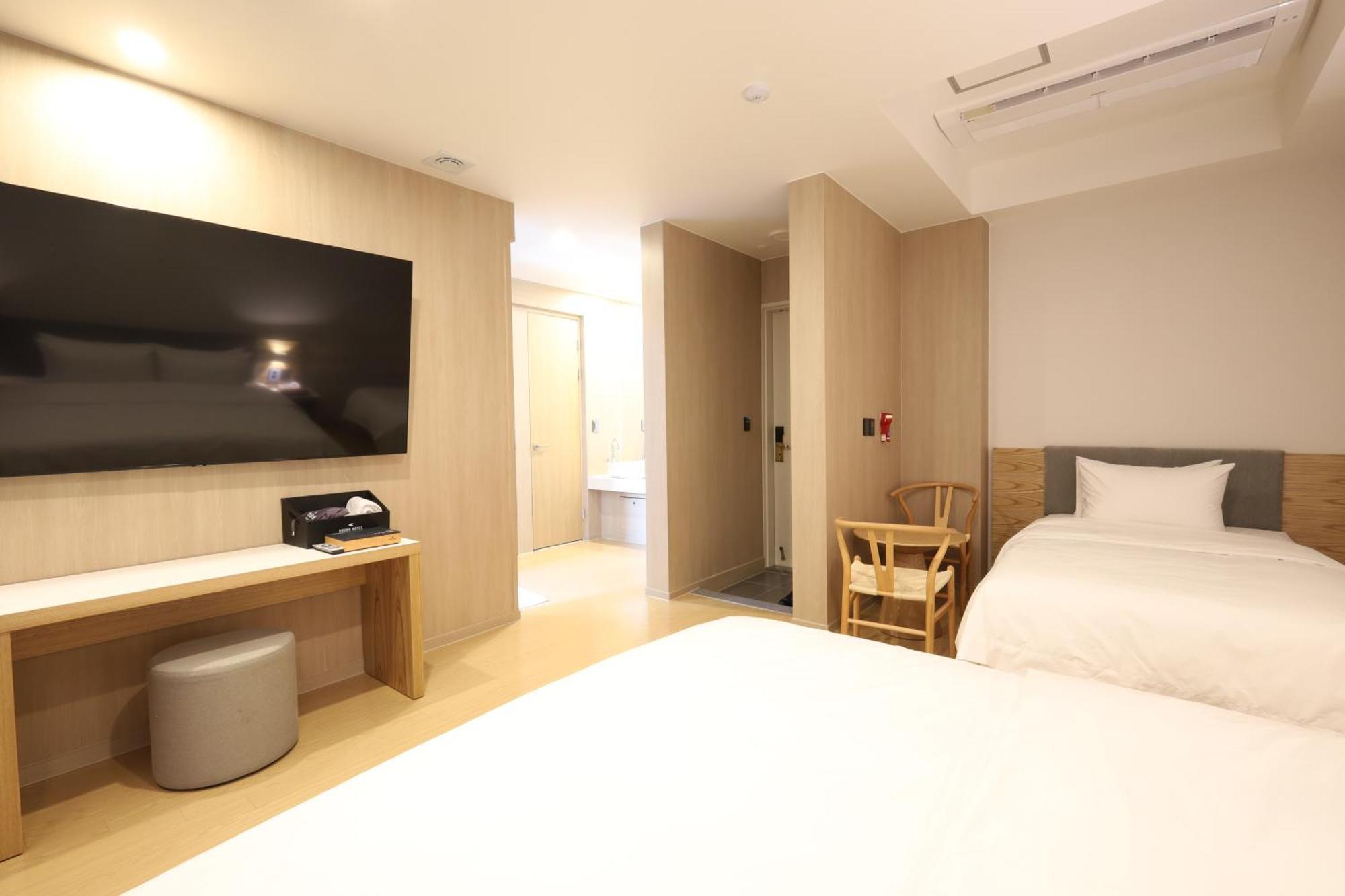 Hound Hotel Changwon Eksteriør bilde