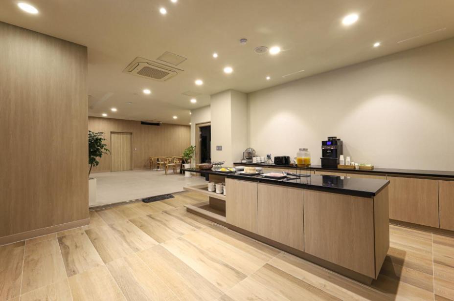 Hound Hotel Changwon Eksteriør bilde