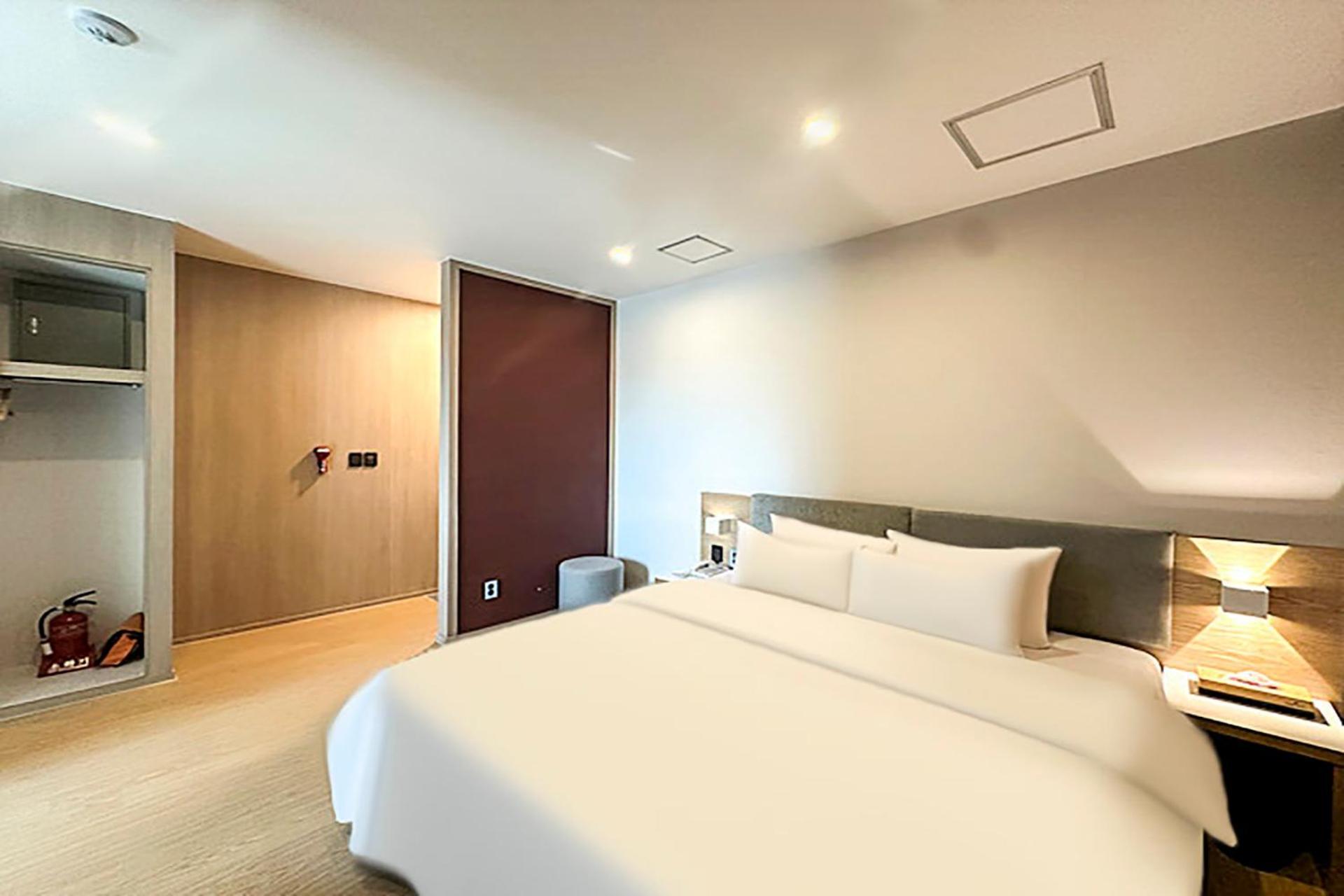 Hound Hotel Changwon Eksteriør bilde