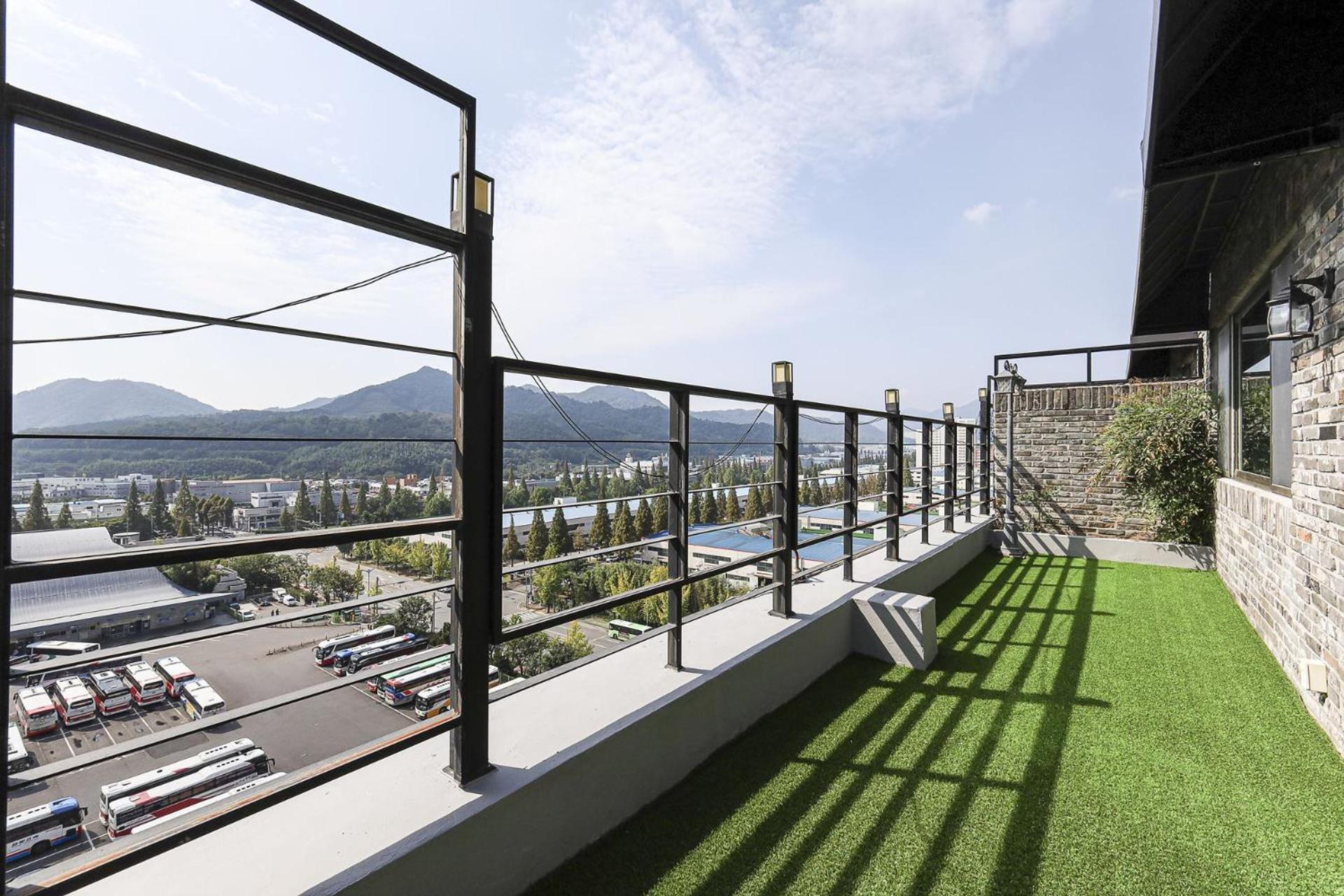 Hound Hotel Changwon Eksteriør bilde