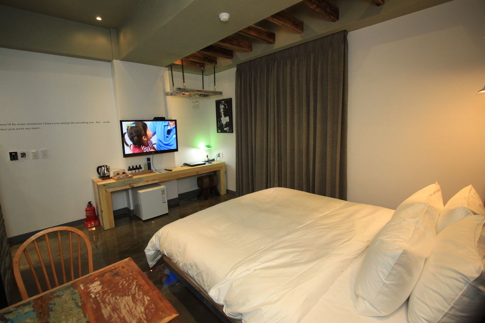 Hound Hotel Changwon Eksteriør bilde
