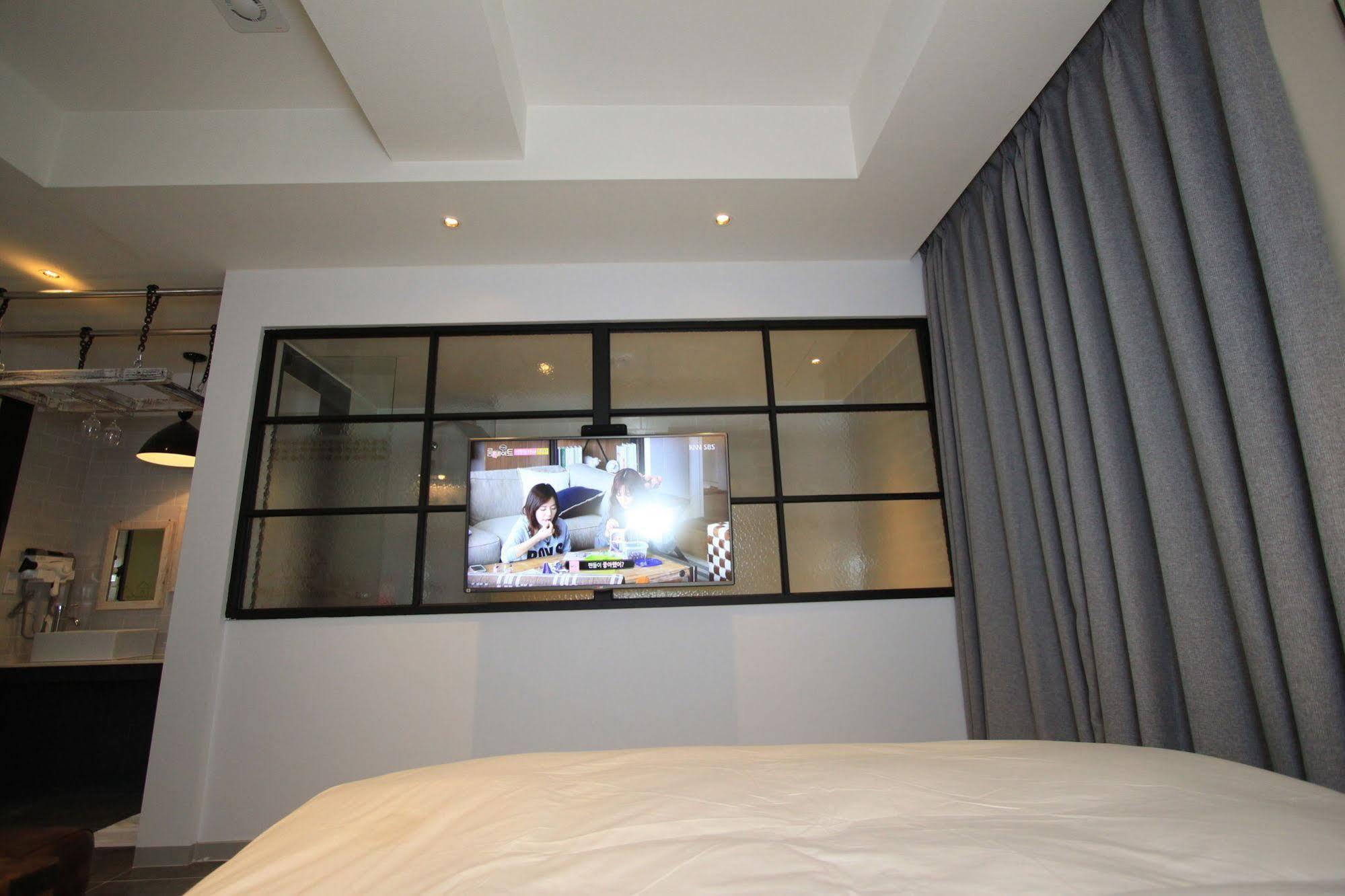 Hound Hotel Changwon Eksteriør bilde