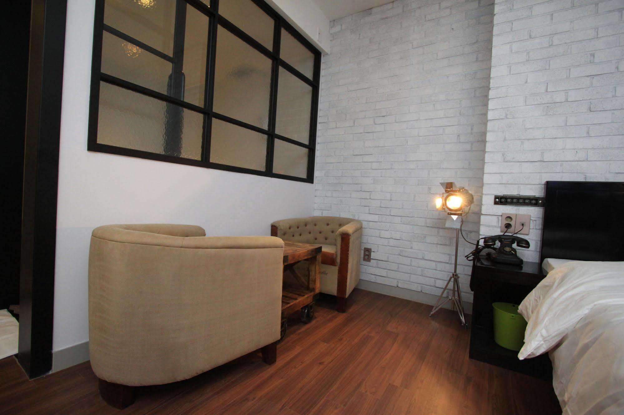 Hound Hotel Changwon Eksteriør bilde