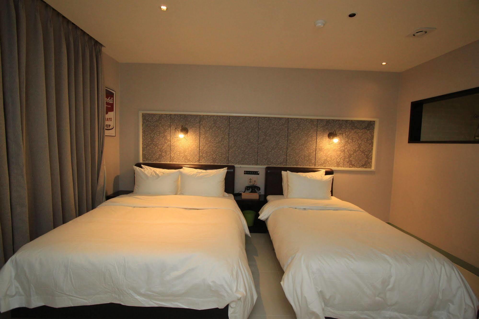 Hound Hotel Changwon Eksteriør bilde