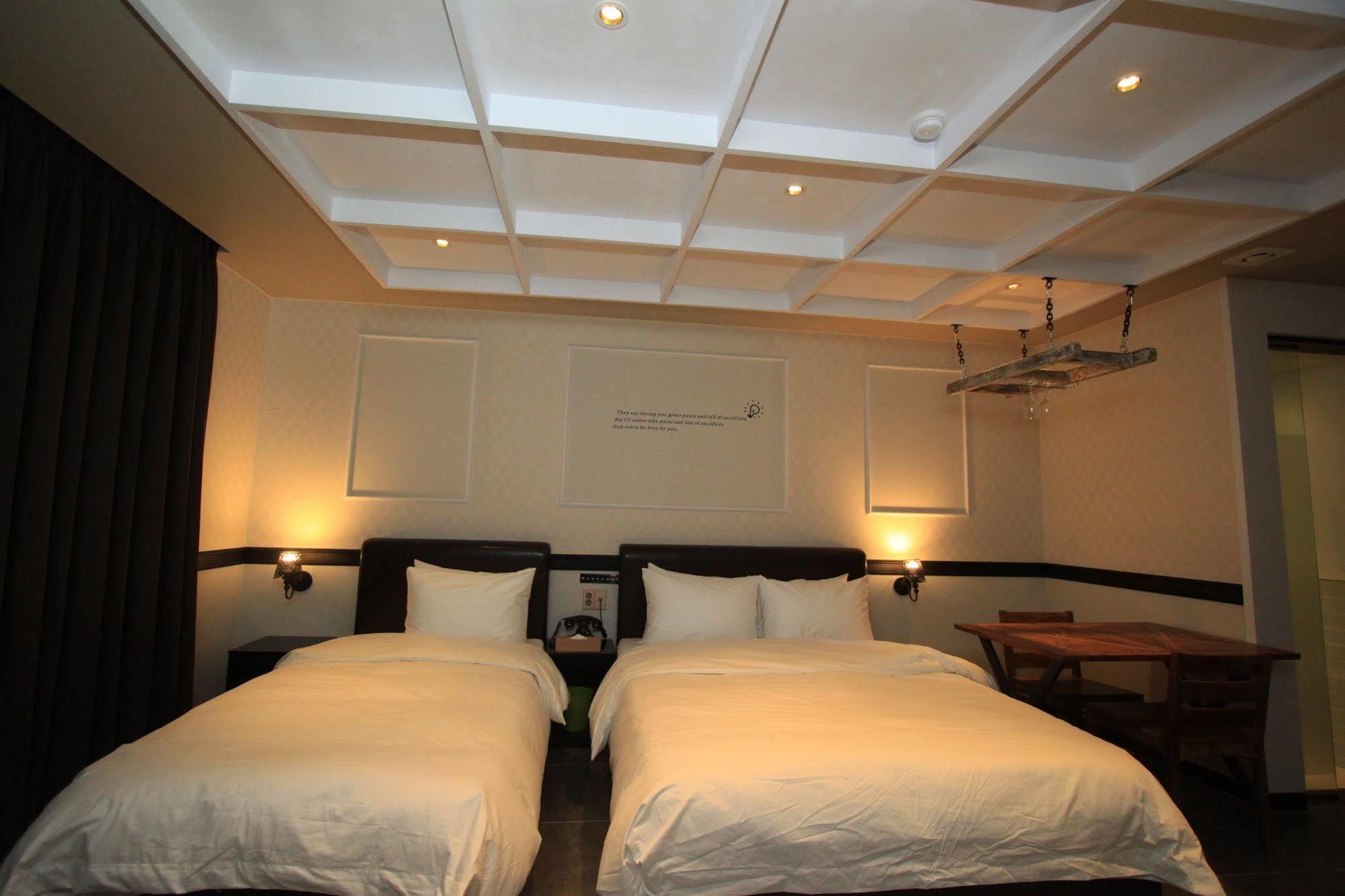 Hound Hotel Changwon Eksteriør bilde